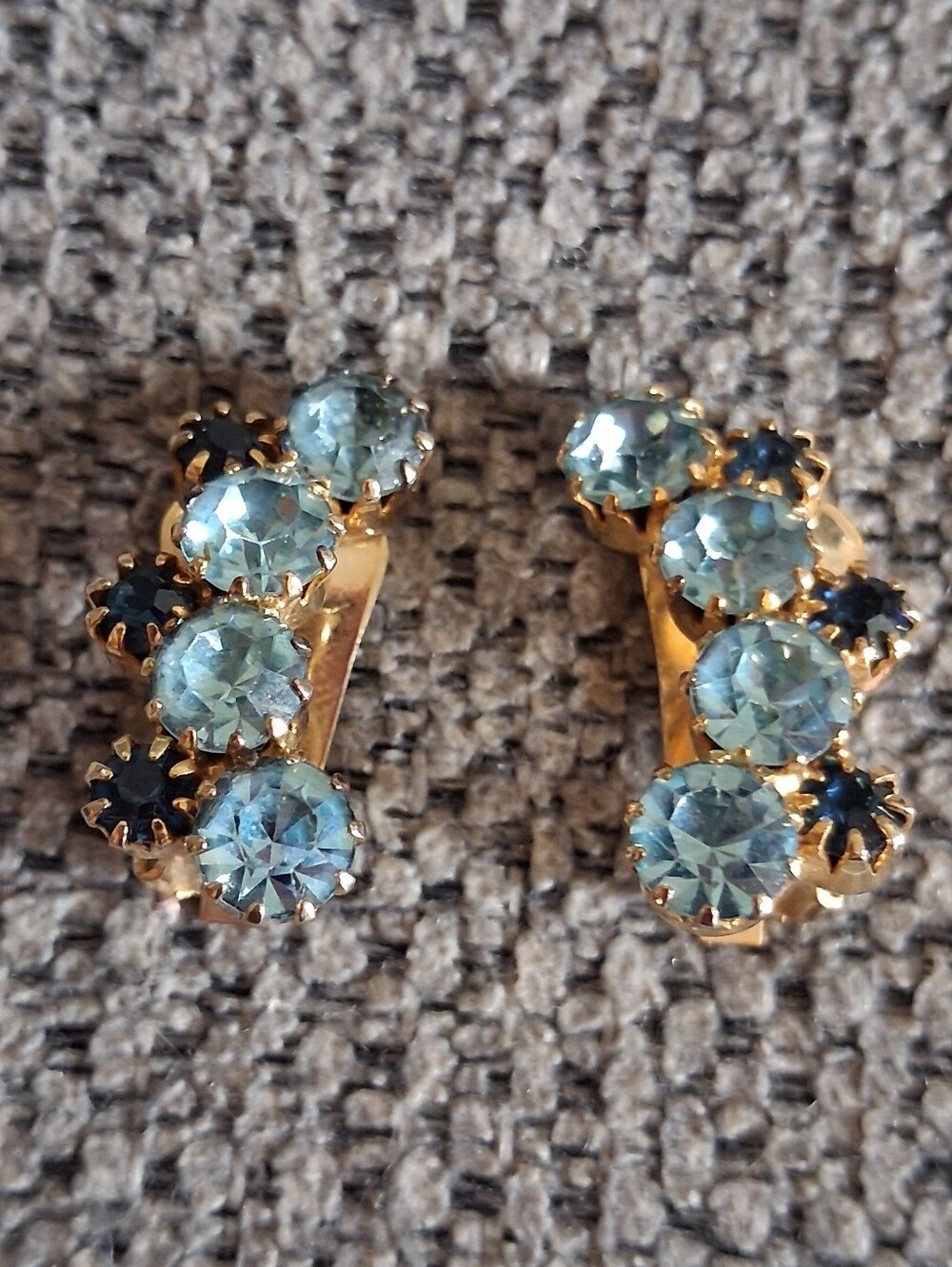 Vintage Gold-Tone Crescent Shaped Blue Rhinestone Clip On Earrings